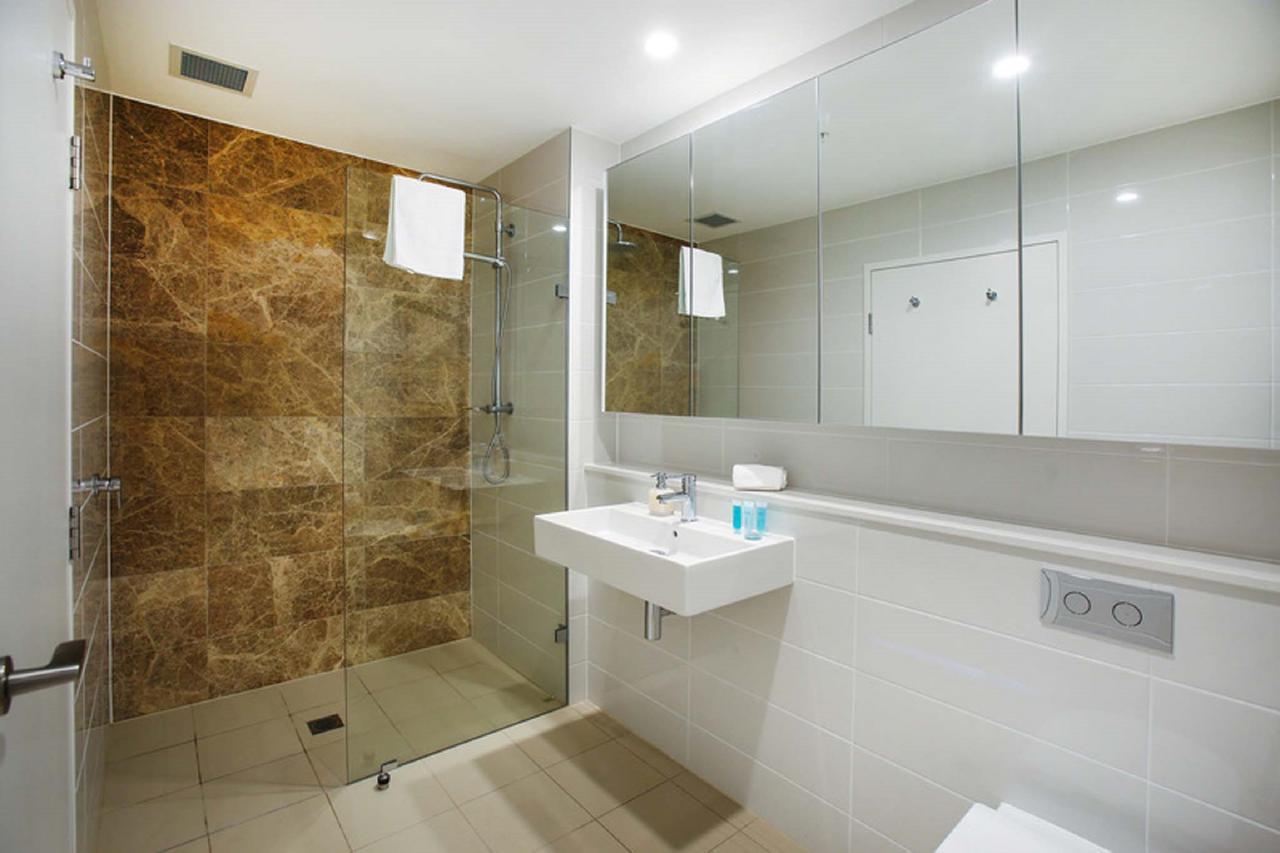 Gadigal Groove - Modern And Bright 3Br Executive Apartment In Zetland With Views Sydney Luaran gambar