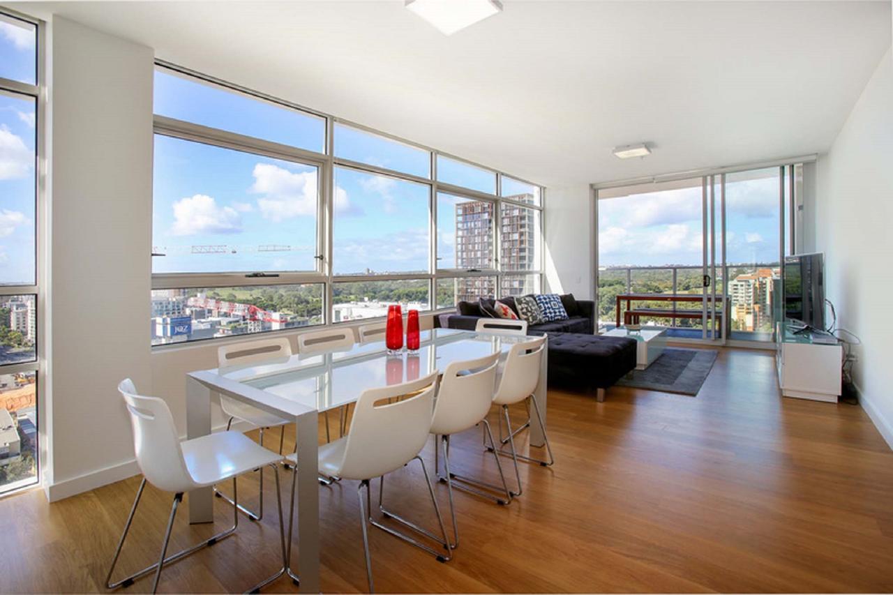 Gadigal Groove - Modern And Bright 3Br Executive Apartment In Zetland With Views Sydney Luaran gambar