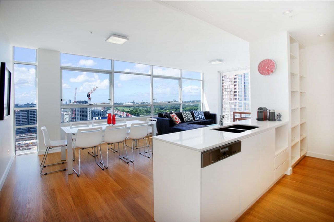 Gadigal Groove - Modern And Bright 3Br Executive Apartment In Zetland With Views Sydney Luaran gambar